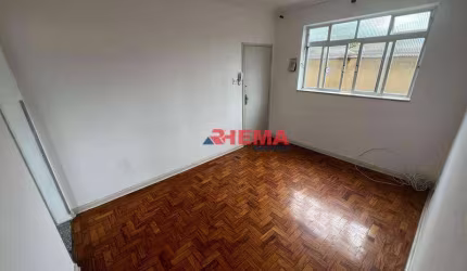 Apartamento com 2 dormitórios à venda, 65 m² por R$ 305.000,00 - Vila Belmiro - Santos/SP