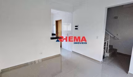 Sobrado com 2 dormitórios à venda, 103 m² por R$ 721.000,00 - Marapé - Santos/SP