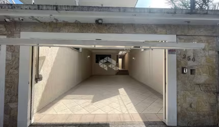 Casa com 3 quartos à venda na Rua Luís Arnoni, 251, Vila Irmãos Arnoni, São Paulo por R$ 1.350.000