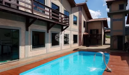 Casa em condomínio fechado com 4 quartos à venda na Cachoeira Três Marias, 100, Vale do Rio Cachoeira, Piracaia por R$ 980.000