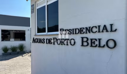 Apartamento mobiliado em Porto Belo