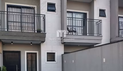 Sobrado em Jardim Dourado, Porto Belo/SC