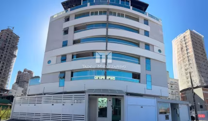 Apartamento Cobertura Triplex em Porto Belo/SC