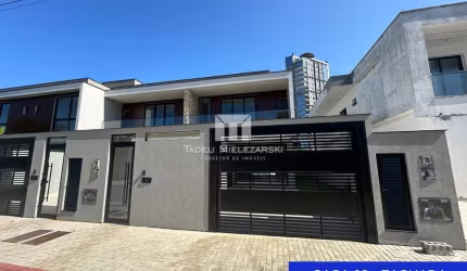 Casa Alto Padrão em Porto Belo