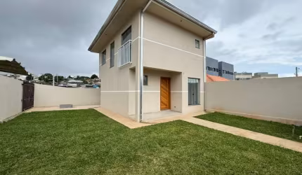 Casa com 3 quartos à venda na Frei Santa Rita Durão, 23, Guarani, Colombo por R$ 449.990