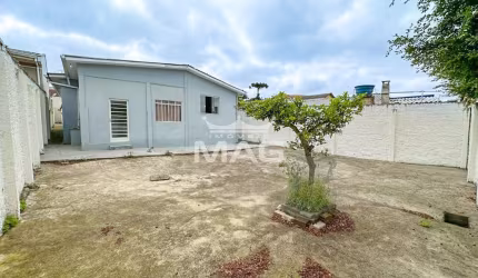 Casa com 3 quartos à venda na Groelândia, 64, Campo Pequeno, Colombo por R$ 380.000