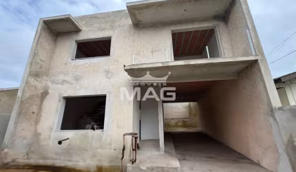 Casa com 3 quartos à venda na Tijuca, 87, Santa Cândida, Curitiba por R$ 900.000