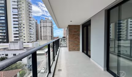 Novinho! Apartamento com 3 suítes e sol da manhã