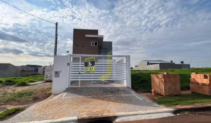 Sobrado com 3 dormitórios à venda, 120 m² e sobra de terreno