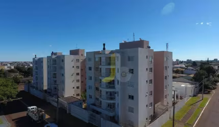 Apartamento com 1 Suíte + 2 dormitórios à venda no Res. Grand Club, 77 m² por R$ 380.000