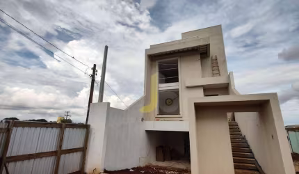 Triplex na região do são critóvão