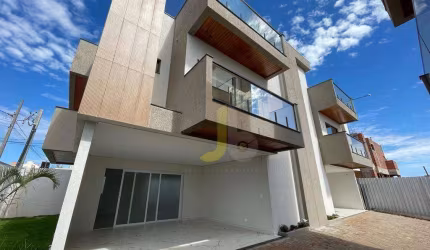 TRIPLEX PARA VENDA COM SOBRA DE TERRENO NA FAG