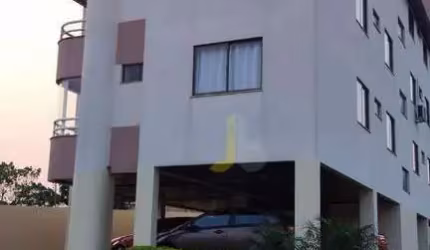 Apartamento no Country, Rua Londrina