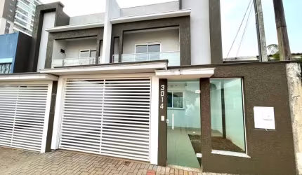 Sobrado com 1 Suíte com Hidro + 2 dormitórios à venda, com área gourmet - Coqueiral - Cascavel/PR
