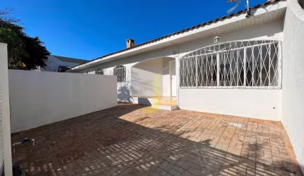 Casa com 1 suíte mais 2 dormitórios na Neva