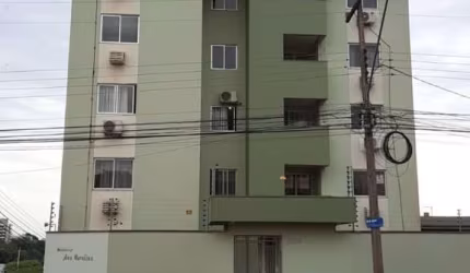 Apartamento com 3 dormitórios no centro de Cascavel