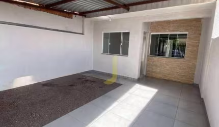 Casa com 2 dormitórios à venda, 53 m² por R$ 230.000,00