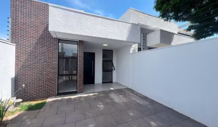 Casa no Parque Verde com 01 suítes mais 2 quartos e sobra de terreno