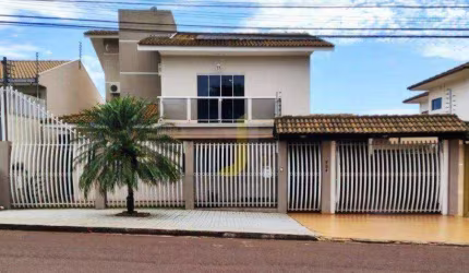 Sobrado com Piscina no Pioneiros Catarinenses