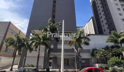 Sala Comercial com sacada.