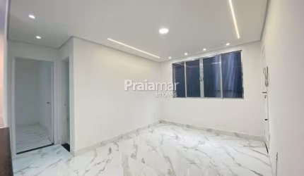 APARTAMENTO TODO REFORMADO EM PORCELANATO COM 02 DORMITORIOS