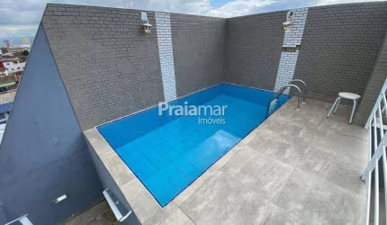 Apartamento Reformado com Piscina em São Vicente, Vila Voturua - 2 Dormitórios e 1 Vaga por R$ 2.200