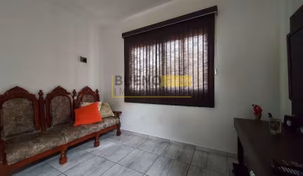 Bela casa com 3 dormitórios à venda, 175 m² por R$ 347.000 - Conjunto Habitacional Angelo Giubina -