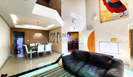 Casa com 3 quartos(1 suíte com closet) à venda, 224 m² por R$ 849.900 - Residencial Furlan - Santa