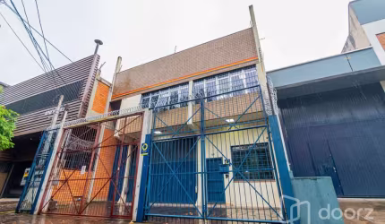 Barracão / Galpão / Depósito à venda na Rua Comendador Tavares, 68, Navegantes, Porto Alegre, 580 m2 por R$ 1.580.000