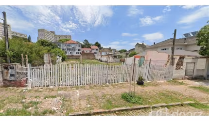 Terreno à venda na Rua Teixeira de Freitas, 747, Santo Antônio, Porto Alegre, 1317 m2 por R$ 749.990