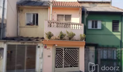 Casa com 2 quartos à venda na Rua Cláudio Rossi, 977, Jardim da Glória, São Paulo, 160 m2 por R$ 700.000