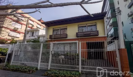 Casa com 3 quartos à venda na Rua Passo da Pátria, 374, Bela Vista, Porto Alegre, 285 m2 por R$ 1.720.000