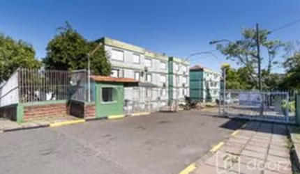 Apartamento com 3 quartos à venda na Rua Dona Otília, 3834, Santa Tereza, Porto Alegre, 83 m2 por R$ 222.000