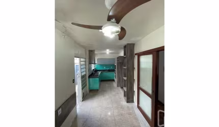 Casa com 3 quartos à venda na Rua João Fernandes Soares, 69, Santa Tereza, Porto Alegre, 129 m2 por R$ 435.000