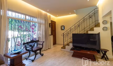 Casa com 4 quartos à venda na Avenida Moaci, 1331, Planalto Paulista, São Paulo, 205 m2 por R$ 1.300.000