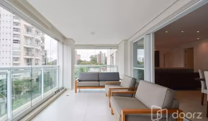 Apartamento com 3 quartos à venda na Rua Diogo Jácome, 553, Vila Nova Conceição, São Paulo, 157 m2 por R$ 4.690.000