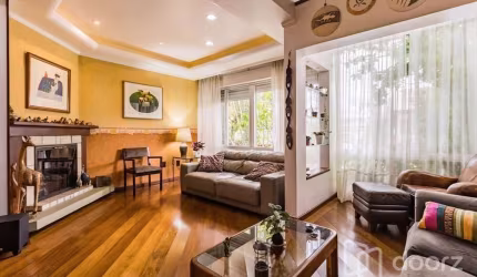 Casa com 3 quartos à venda na Rua Ivan Iglesias, 71, Jardim Itu Sabará, Porto Alegre, 212 m2 por R$ 950.000