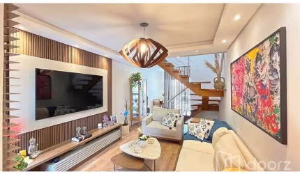Casa com 2 quartos à venda na Rua Eroni Soares Machado, 94, Hípica, Porto Alegre, 110 m2 por R$ 455.000