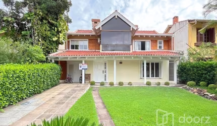 Casa em condomínio fechado com 5 quartos à venda na Avenida Juca Batista, 1200, Ipanema, Porto Alegre, 300 m2 por R$ 1.200.000