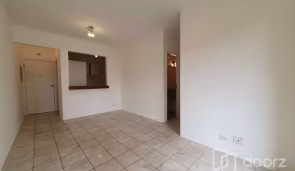 Apartamento com 3 quartos à venda na Rua Doutor Oscar Monteiro de Barros, 511, Vila Andrade, São Paulo, 74 m2 por R$ 400.000