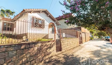 Casa com 2 quartos à venda na Rua João Paetzel, 347, Chácara das Pedras, Porto Alegre, 144 m2 por R$ 1.599.000