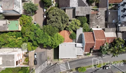 Terreno à venda na Rua Bezerra de Menezes, 178, Passo da Areia, Porto Alegre, 198 m2 por R$ 348.000