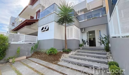 Casa em condomínio fechado com 3 quartos à venda na Rua Fabiana Kila de Ávila, 205, Hípica, Porto Alegre, 210 m2 por R$ 798.000
