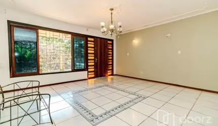 Casa com 4 quartos à venda na Avenida Paul Zivi, 333, Jardim São Pedro, Porto Alegre, 352 m2 por R$ 629.000