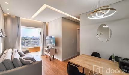 Apartamento com 2 quartos à venda na Joaquim Inácio Cardoso, 196, Jardim das Oliveiras, São Paulo, 52 m2 por R$ 310.000