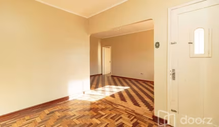 Casa com 3 quartos à venda na Rua Onze de Agosto, 184, São João, Porto Alegre, 164 m2 por R$ 490.000