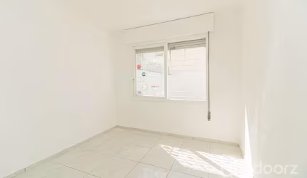 Apartamento com 2 quartos à venda na Rua Lasar Segall, 335, São Sebastião, Porto Alegre, 70 m2 por R$ 235.000