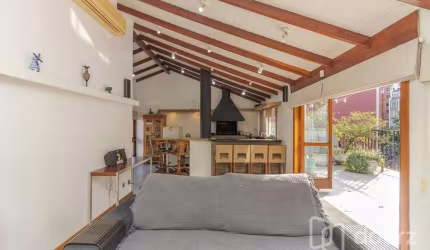 Casa em condomínio fechado com 4 quartos à venda na Rua Cabral, 1573, Bela Vista, Porto Alegre, 238 m2 por R$ 1.099.000