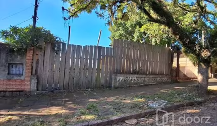 Terreno à venda na Rua Aldrovando Leão, 354, Vila Jardim, Porto Alegre, 420 m2 por R$ 280.000