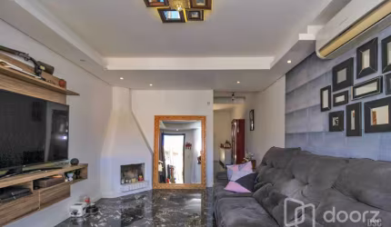 Casa com 2 quartos à venda na Rua Norival Paranaguá de Andrade, 87, Hípica, Porto Alegre, 82 m2 por R$ 360.000